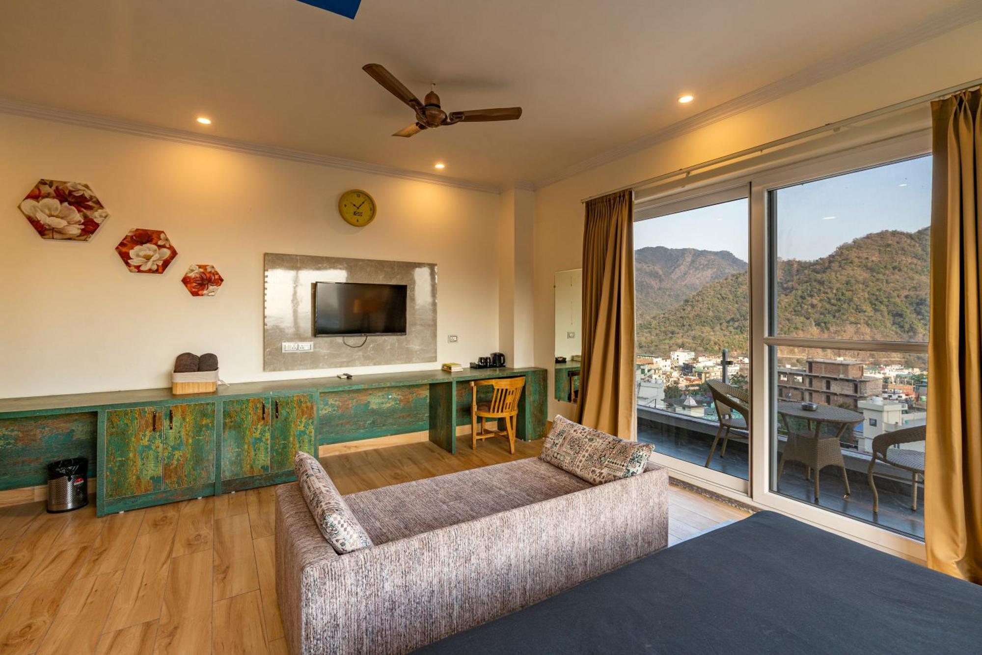 The Hosteller Rishikesh, Upper Tapovan Экстерьер фото